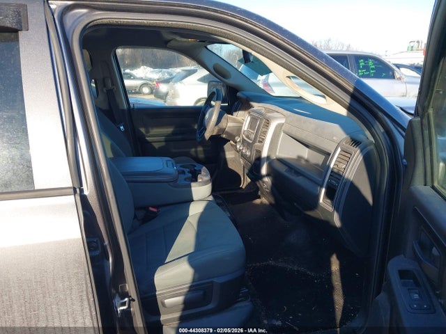 44308379 :رقم المزاد ، 3C6RR7KT7GG163867 vin ، 2016 Ram 1500 Express مزاد بيع