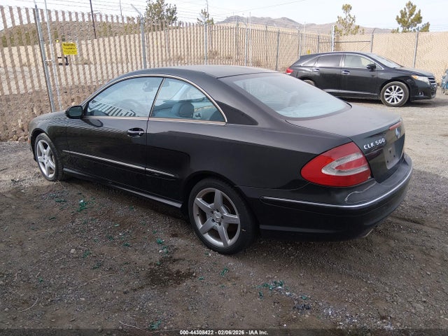 2004 MERCEDES-BENZ CLK 500 WDBTJ75J84F081612 Photo 2