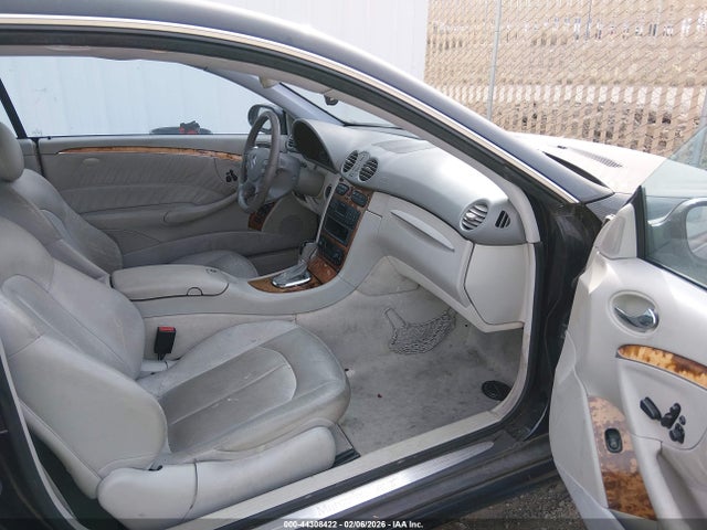 2004 MERCEDES-BENZ CLK 500 WDBTJ75J84F081612 Photo 4
