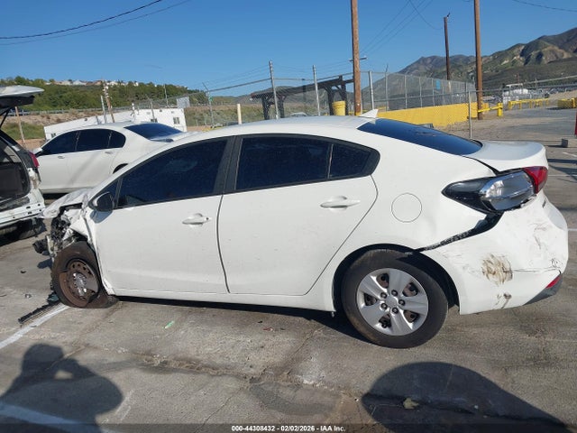 KIA FORTE LX 2017 3KPFK4A73HE028532 Image 14