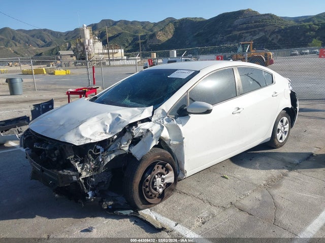 KIA FORTE LX 2017 3KPFK4A73HE028532 Image 2