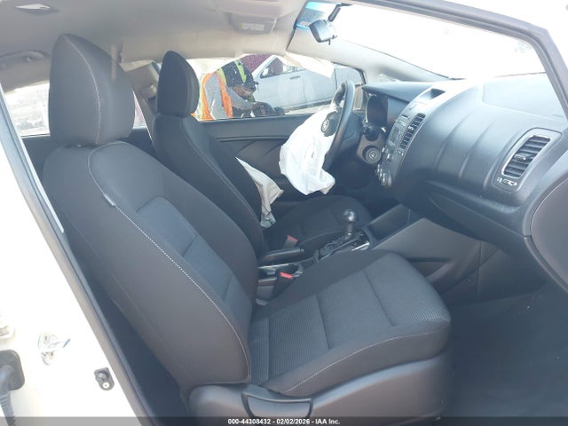 KIA FORTE LX 2017 3KPFK4A73HE028532 Image 5