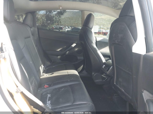 2021 TESLA MODEL Y 5YJYGDEE0MF181781 Photo 7