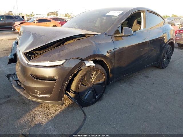 2026 TESLA MODEL Y 7SAYGDED2TF404816 Photo 1