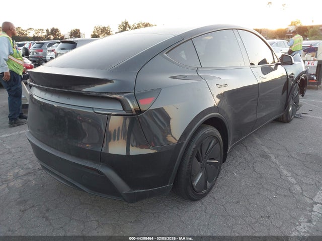 2026 TESLA MODEL Y 7SAYGDED2TF404816 Photo 3