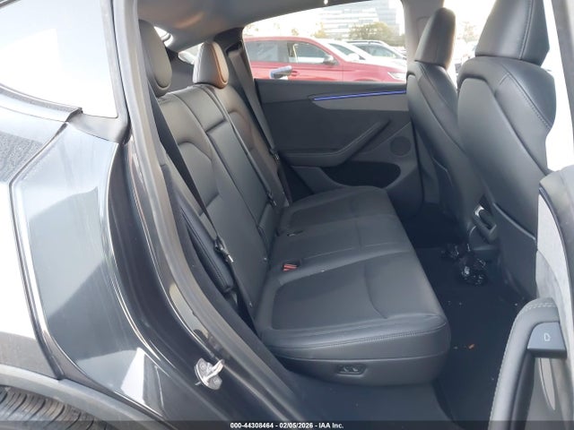 2026 TESLA MODEL Y 7SAYGDED2TF404816 Photo 7