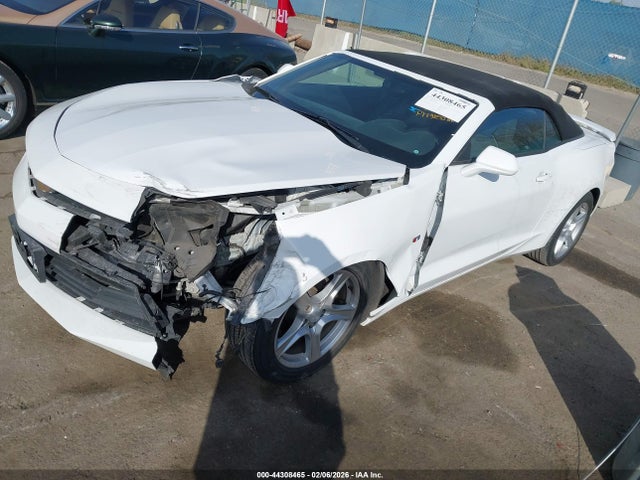 2018 CHEVROLET CAMARO 1G1FB3DX5J0118228 Photo 1