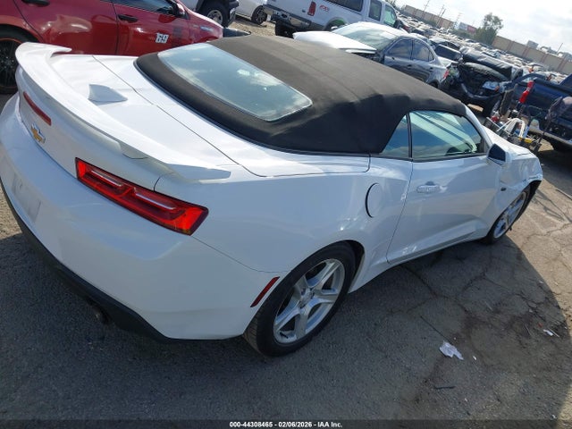 2018 CHEVROLET CAMARO 1G1FB3DX5J0118228 Photo 3