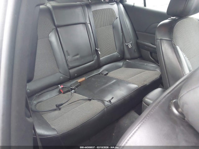 44308537 :رقم المزاد ، 1G11D5SL2FF211079 vin ، 2015 Chevrolet Malibu 2lt مزاد بيع