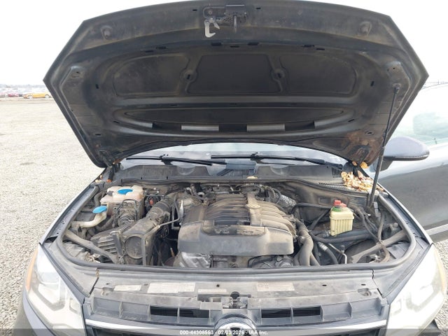 2012 VOLKSWAGEN TOUAREG WVGEF9BP4CD006623 Photo 9