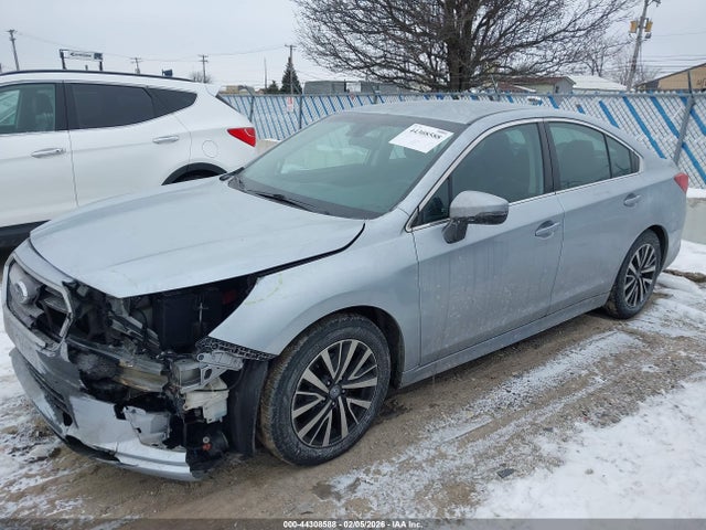 2018 Subaru Legacy 2.5i Premium მანქანა იყიდება აუქციონზე, vin: 4S3BNAF69J3024194, აუქციონის ნომერი: 44308588
