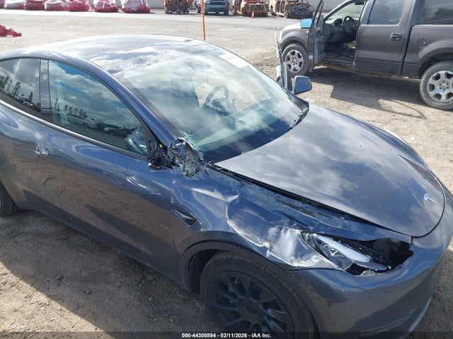 Продаж на аукціоні авто 2024 Tesla Model Y Long Range Dual Motor All-wheel Drive, vin: 7SAYGDEE7RA217635, номер лоту: 44308594
