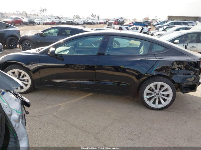 2021 Tesla Model 3 Long Range Dual Motor All-wheel Drive მანქანა იყიდება აუქციონზე, vin: 5YJ3E1EB1MF085548, აუქციონის ნომერი: 44308609