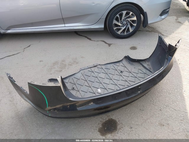 2021 Tesla Model 3 Long Range Dual Motor All-wheel Drive მანქანა იყიდება აუქციონზე, vin: 5YJ3E1EB1MF085548, აუქციონის ნომერი: 44308609