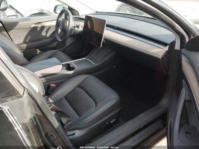 2021 TESLA MODEL 3 5YJ3E1EB1MF085548 Photo 4