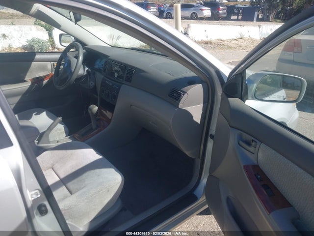 2004 TOYOTA COROLLA 1NXBR32E24Z300903 Photo 4