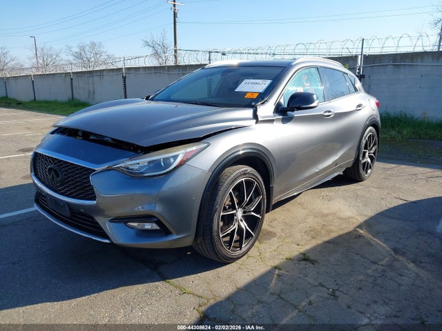 SJKCH5CP0HA026452 Infiniti Qx30 Premium