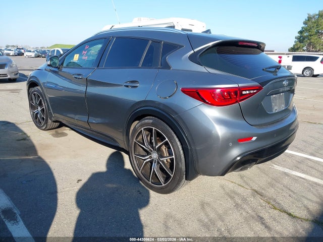 SJKCH5CP0HA026452 Infiniti Qx30 Premium