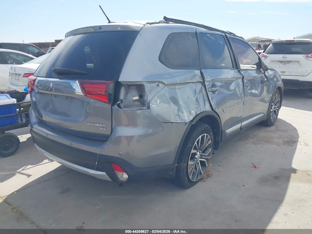 2016 MITSUBISHI OUTLANDER JA4AD3A3XGZ013339 Photo 3