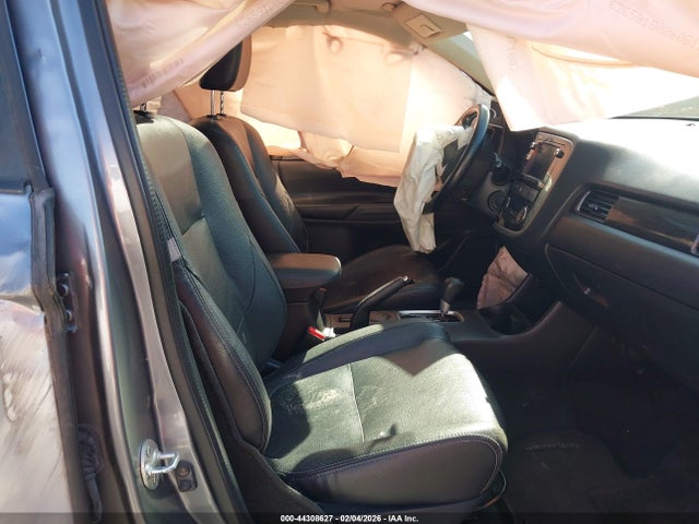 2016 MITSUBISHI OUTLANDER JA4AD3A3XGZ013339 Photo 4