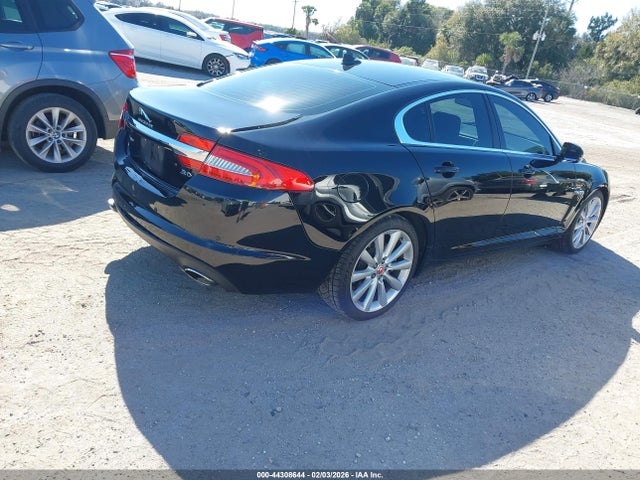2014 JAGUAR XF SAJWA0EX1E8U18140 Photo 3