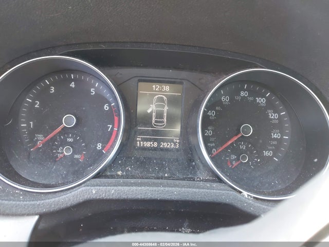 1VWAT7A30GC020767 Volkswagen Passat 1.8t S