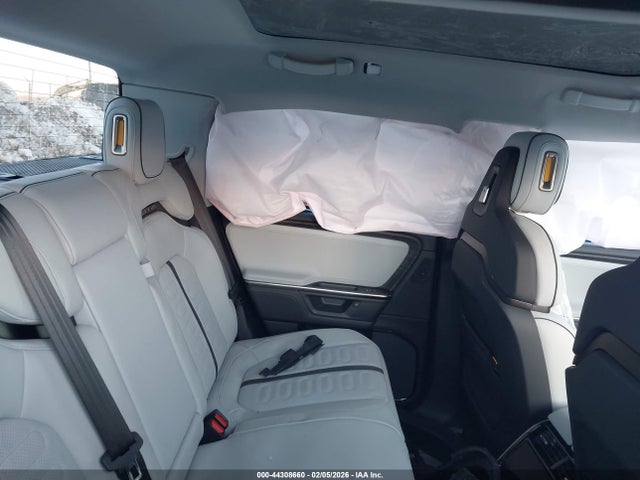Продажа на аукционе авто 2025 Rivian R1t Adventure Dual Motor Large Pack/adventure Dual Motor Max Pack, vin: 7FCTGBAA0SN039392, номер лота: 44308660