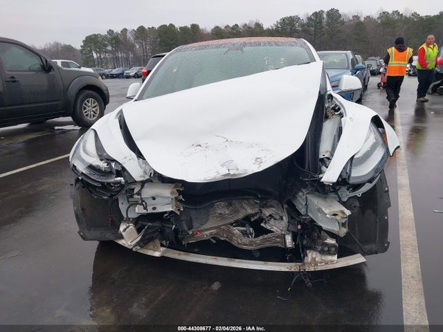 Продажа на аукционе авто 2018 Tesla Model 3 Long Range/mid Range, vin: 5YJ3E1EA7JF155394, номер лота: 44308677