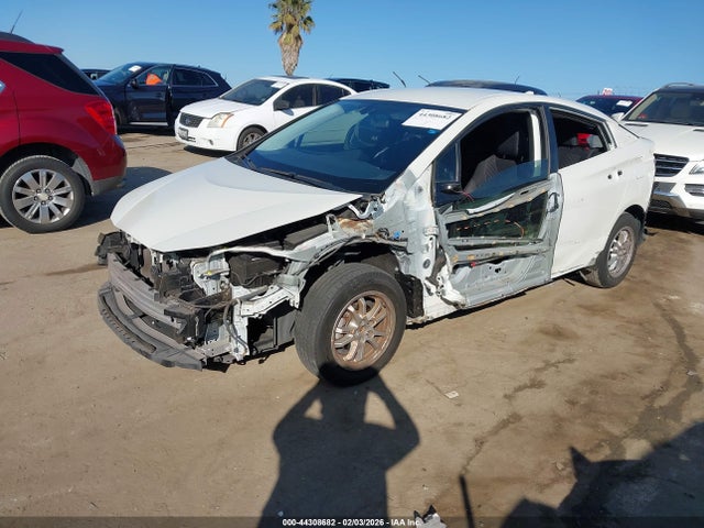 JTDKARFU4G3022578 Toyota Prius Three