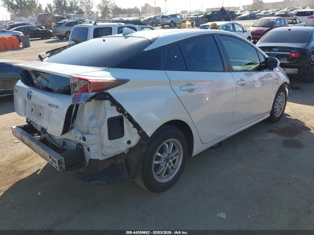 JTDKARFU4G3022578 Toyota Prius Three