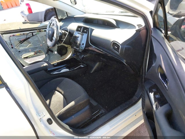 JTDKARFU4G3022578 Toyota Prius Three