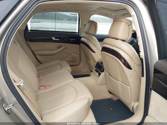 2011 AUDI A8 L WAURVAFD5BN014150 Photo 7