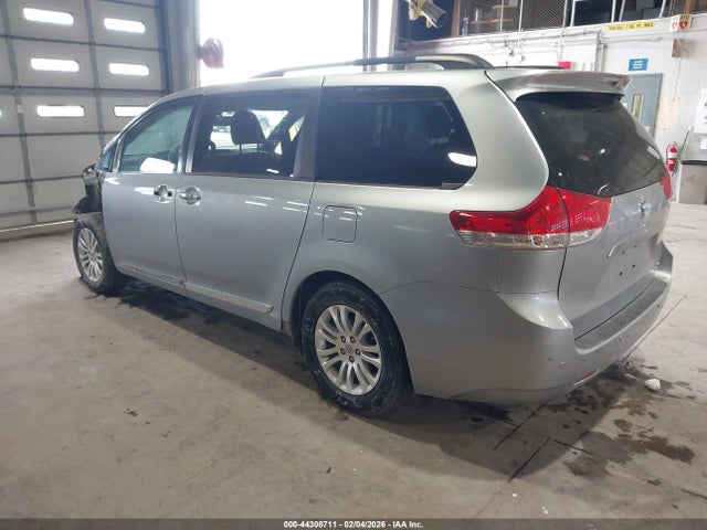 5TDYK3DC0ES492908 Toyota Sienna Xle V6 8 Passenger