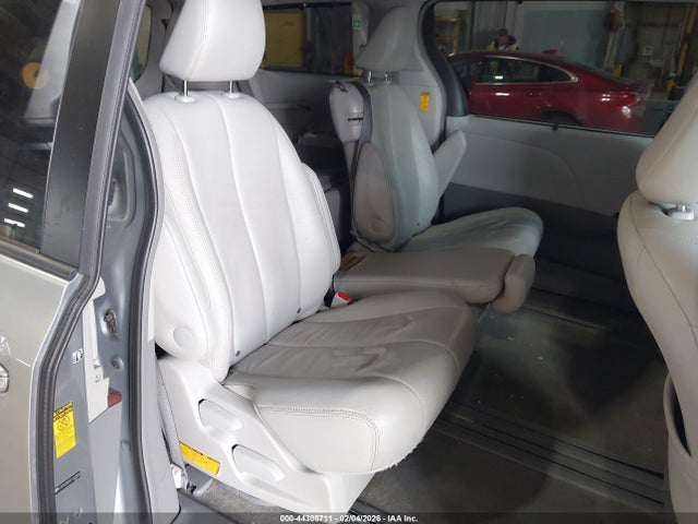 5TDYK3DC0ES492908 Toyota Sienna Xle V6 8 Passenger