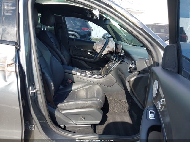WDC0G4JB8JV089317 Mercedes-Benz GLC 300