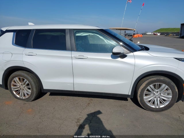 2024 Mitsubishi Outlander Es 2.5 2wd მანქანა იყიდება აუქციონზე, vin: JA4J3UA81RZ056118, აუქციონის ნომერი: 44308774