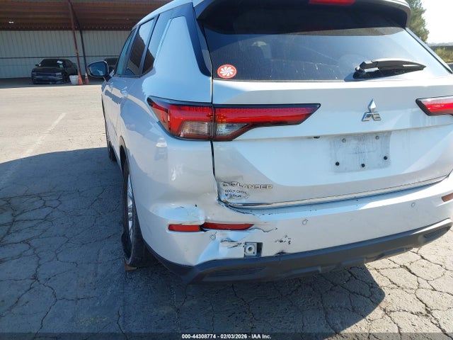 2024 Mitsubishi Outlander Es 2.5 2wd მანქანა იყიდება აუქციონზე, vin: JA4J3UA81RZ056118, აუქციონის ნომერი: 44308774