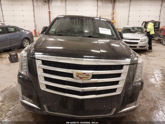 2018 Cadillac Escalade Luxury მანქანა იყიდება აუქციონზე, vin: 1GYS4BKJ8JR225773, აუქციონის ნომერი: 44308779