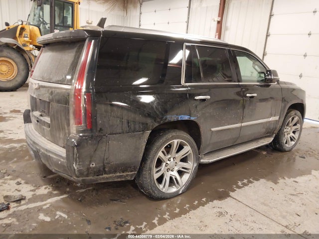 2018 Cadillac Escalade Luxury მანქანა იყიდება აუქციონზე, vin: 1GYS4BKJ8JR225773, აუქციონის ნომერი: 44308779