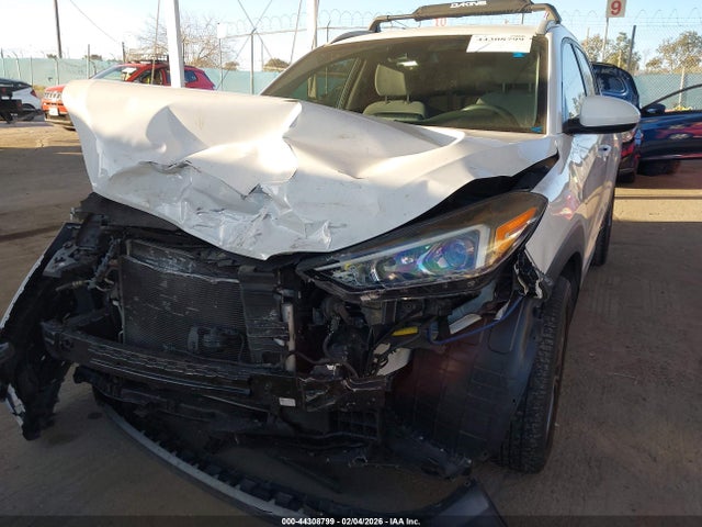 KM8J33AL5KU967037 Hyundai TUCSON SEL