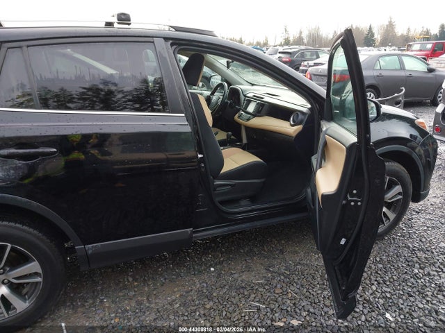 2T3RFREV9GW459418 Toyota Rav4 Xle
