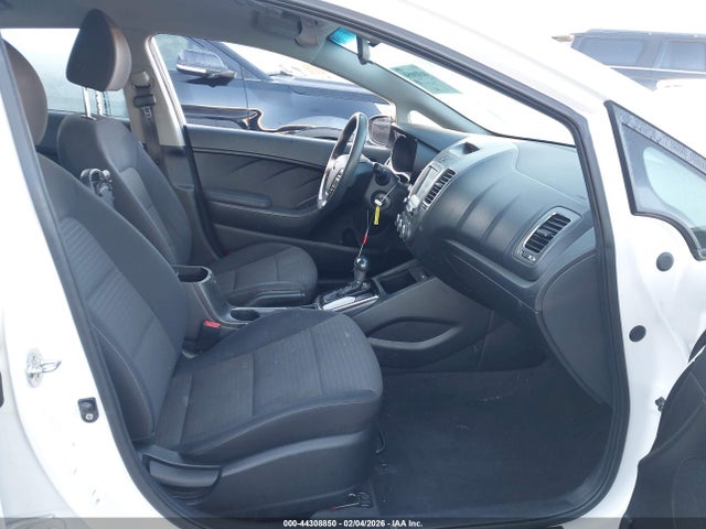 3KPFL4A77JE170921 KIA FORTE LX