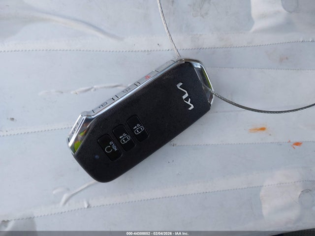 KNDCT3L19R5095149 KIA Niro Ev Wave