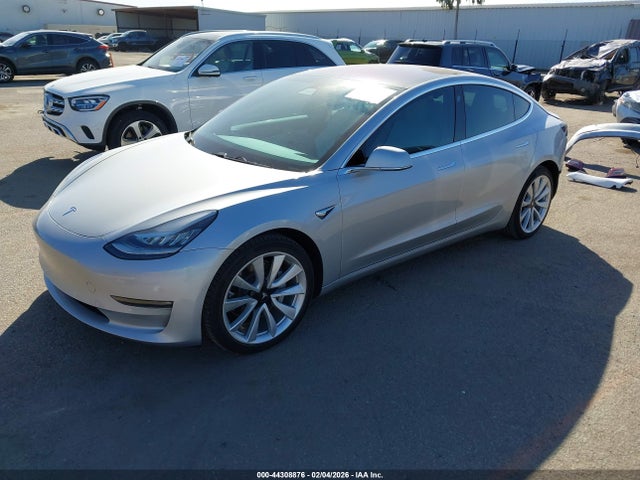 Продаж на аукціоні авто 2019 Tesla Model 3 Long Range/performance, vin: 5YJ3E1EB3KF192355, номер лоту: 44308876