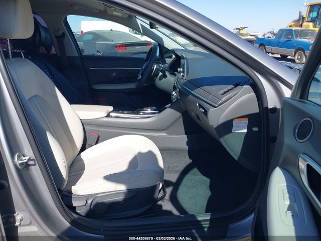 KMHL24JJ6MA035398 Hyundai Sonata Blue