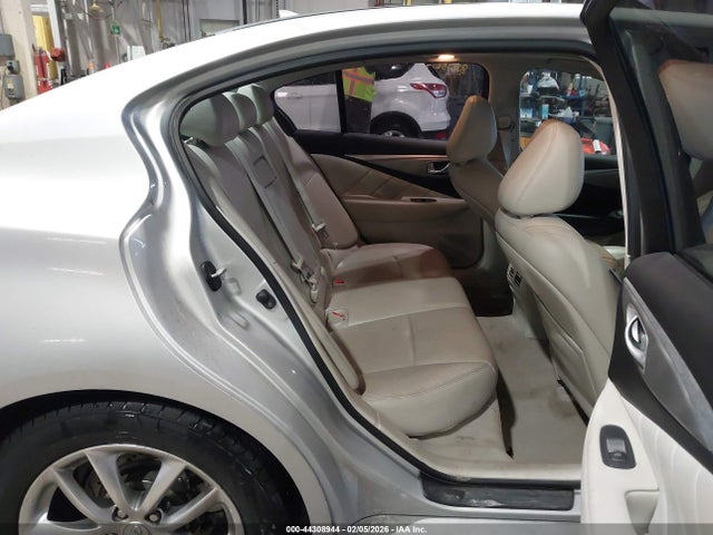 JN1BV7AR6EM692008 Infiniti Q50 Premium/sport