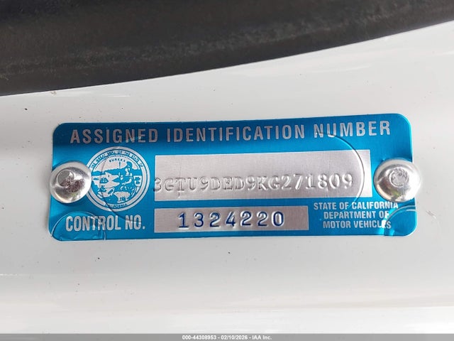 3GTU9DED9KG271809 GMC Sierra 1500 Slt