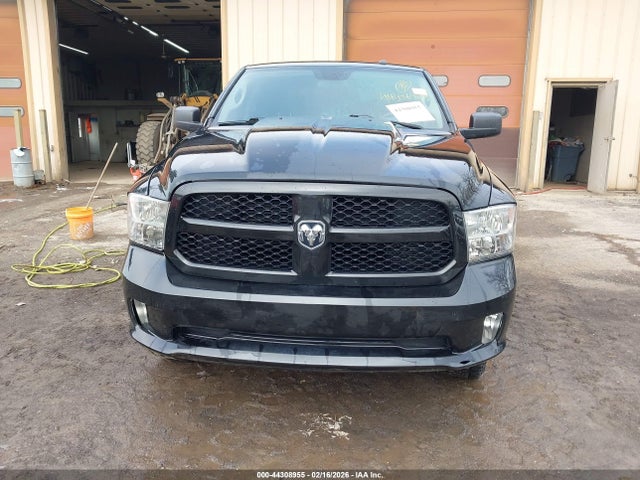 Продажа на аукционе авто 2017 Ram 1500 Express  4x4 5'7 Box, vin: 3C6RR7KT2HG795760, номер лота: 44308955