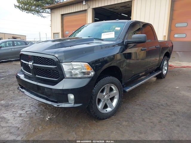 Продажа на аукционе авто 2017 Ram 1500 Express  4x4 5'7 Box, vin: 3C6RR7KT2HG795760, номер лота: 44308955