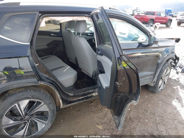 44308973 :رقم المزاد ، 3VVUX7B22RM071751 vin ، 2024 Volkswagen Taos 1.5t Se مزاد بيع